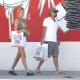 PREMIUM EXCL Leonardo Dicaprio and girlfriend stock up on records