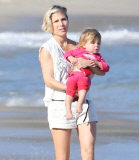 PREMIUM EXCL Elsa Pataky amazing body after babies!