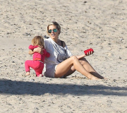 PREMIUM EXCL Elsa Pataky amazing body after babies!