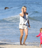 PREMIUM EXCL Elsa Pataky amazing body after babies!  - Part 2
