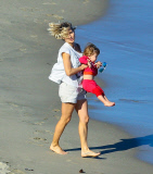 PREMIUM EXCL Elsa Pataky amazing body after babies!  - Part 2