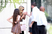 *EXCLUSIVE* Kate Moss gets together with Naomi Campbell and Mary J. Blige in Brazil **NO UK**