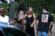 *EXCLUSIVE* Kate Moss gets together with Naomi Campbell and Mary J. Blige in Brazil **NO UK**