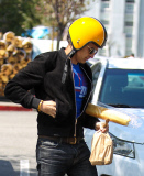 Olivier Martinez grabs a Baguette to go from Bristol Farms