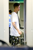 *EXCLUSIVE* Justin Bieber gets held up at TSA  