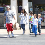 EXCLUSIVE - Kevin Federline and family get quality time