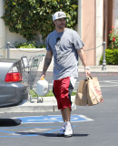 EXCLUSIVE - Kevin Federline and family get quality time