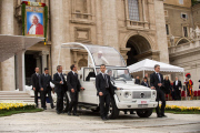 Heiligsprechung: Messe auf dem Petersplatz in Rom