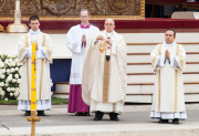 Heiligsprechung: Messe auf dem Petersplatz in Rom