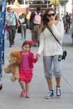 Sarah Jessica Parker's daughter bring stuffed friends to school