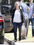 Jennifer Love Hewitt steps out MAKE UP FREE