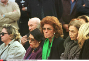 ROME:FUNERAILLES DE MARCELLO MASTROIANNI  FLORA MASTROIANNI,SOPHIA LOREN & BARBARA