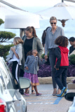 *EXCLUSIVE* Heidi Klum finishes up a Memorial Day dinner with the Family