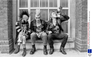 PUNKS AND FASHIONISTAS, KINGS ROAD, LONDON, BRITAIN - SEP 1984