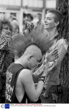 PUNKS AND FASHIONISTAS, KINGS ROAD, LONDON, BRITAIN - SEP 1984
