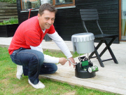 eCool: invention keeps beers cold by burying them underground - Jun 2014