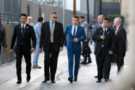 Robert Pattinson ends his visit to 'Jimmy Kimmel Live' - Part 2
