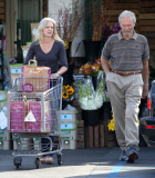 *EXCLUSIVE* Clint Eastwood and mystery woman do some shopping **NO France**