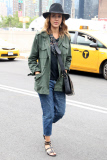 Jessica Alba Steps Out In New York 