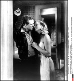 USA: EXTRAIT DU FILM "SUR LES QUAIS"
