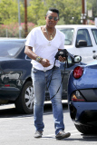 Jermaine Jackson helps keep RadioShack stay in Business