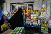 Gaza: Taditional Ramadan Market in Southern Gaza Strip