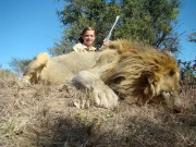 Teenage girl big game hunter Kendall Jones - Jun 2014