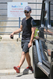 Joe Jonas and Blanda Eggenschwiler cross FedEx off their to do list