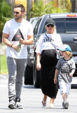 Exclusive... Pregnant Christina Aguilera & Family Go Mini Golfing 