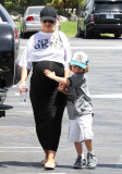 Exclusive... Pregnant Christina Aguilera & Family Go Mini Golfing 