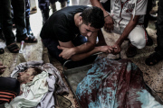 Palestinian Territories: Israeli airstrikes on Gaza