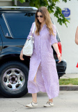 Jessica Biel Wears A Frumpy Purple Nightgown--Again