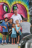 Gunther Klum and his grandkids appreciate good art!