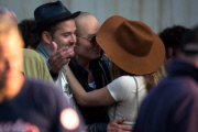 Johnny Depp gets a visit from fiancée Amber Heard on last day of ¿Black Mass¿ Filming