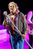 Rod Stewart rocks em' in Vacouver