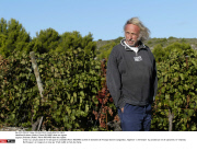 Gruissan (Aude): Pierre RIVHARD dans ses vignes