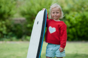 4-Jährige treibt auf Boogie Board schlafend aufs Meer 
