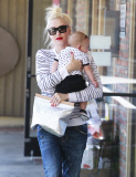 Gwen Stefani Takes Apollo To The Acupuncture Studio 