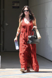 Courteney Cox visits her doctor's office