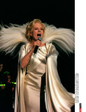 PARIS : SYLVIE VARTAN EN CONCERT A L'OLYMPIA