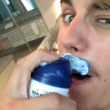 Justin Bieber shaves off his moustache 