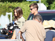 Zac Efron  gets cozy with new sexy costar