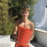 GREAT CELEBRITY SOCIAL NETWORK PICTURES!