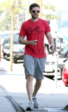 Topher Grace hits the weights at the gym