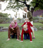 RICHARD ATTENBOROUGH WITH FAMILY