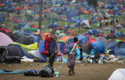 Leeds Festival . . . Die Zeltstadt nach Ende des Musikfestivals