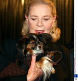 LAUREN BACALL AT 'BY MYSELF AND THEN SOME' BOOK SIGNING, CHICAGO, AMERICA - 23 MAR 2005
