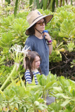 Sarah Gilbert joins Linda Perry and the kids on a relaxing Hawaiian getaway