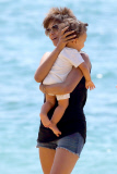 *EXCLUSIVE* Halle Berry smiles ear to ear during her Hawaiian Family Vacation - Part 2