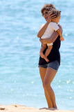 *EXCLUSIVE* Halle Berry smiles ear to ear during her Hawaiian Family Vacation - Part 2